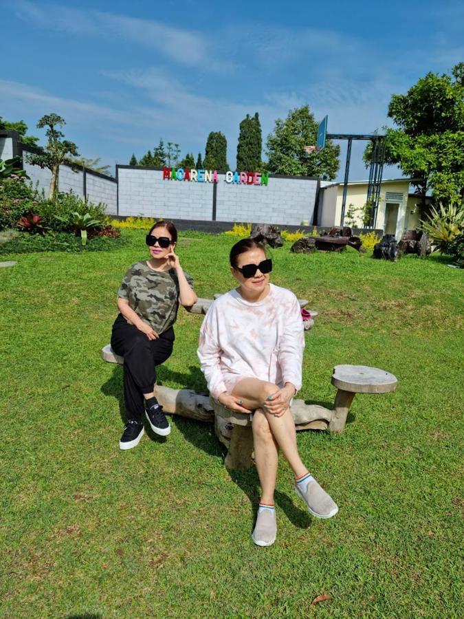 Villa Chacha At Macarena, Megamendung Eksteriør billede
